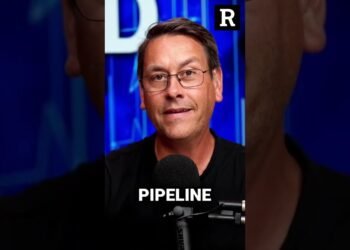 Hungary’s Fury: Pipeline Attack & Threat to Kyiv! #shorts