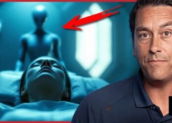 The Long Island UFO Abduction: The Mystery of Maria Cuccia | Redacted w Clayton Morris