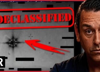 Everyone in the room was STUNNED by what David Grusch just revealed about UFO’s and alien bodies